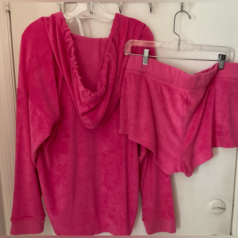 PINK Victoria's Secret Women's Pink Hoodie and Shorts Set - Picture 3 of 5